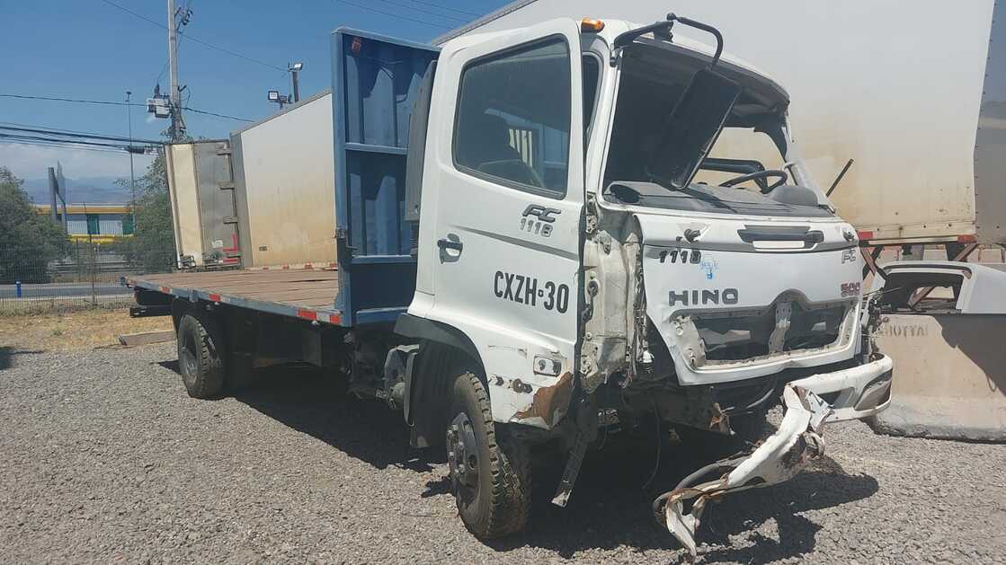  Hino FC 2006    EN DESARME